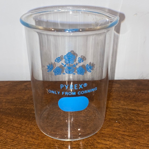 1977 Promo Pyrex Blue Butterfly Beaker Floral - Picture 1 of 3